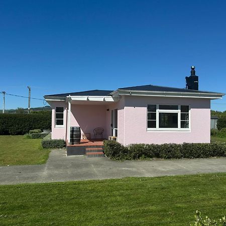 The Pink House Havelock North Exterior foto